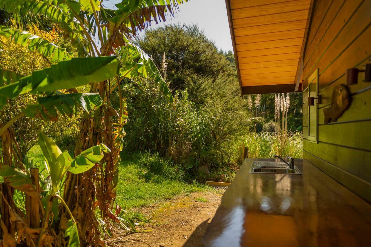 Kuaotunu Chalets Exterior foto